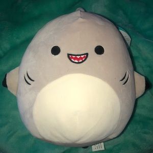 GORDAN THE SHARK 8 INCH SQUISHMALLOW BNWT